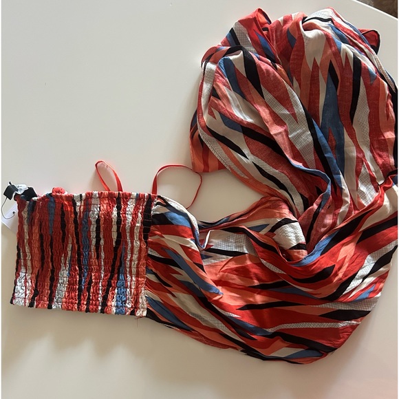 Aakaa Tops - NWT wrap top